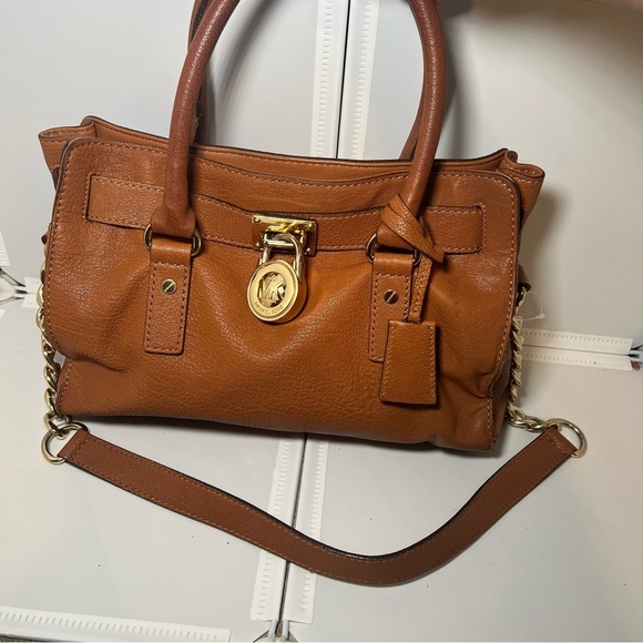 MICHAEL KORS Hamilton Medium Lock and Key Leather Bag Satchel/Shoulder Bag Brn - Picture 1 of 14